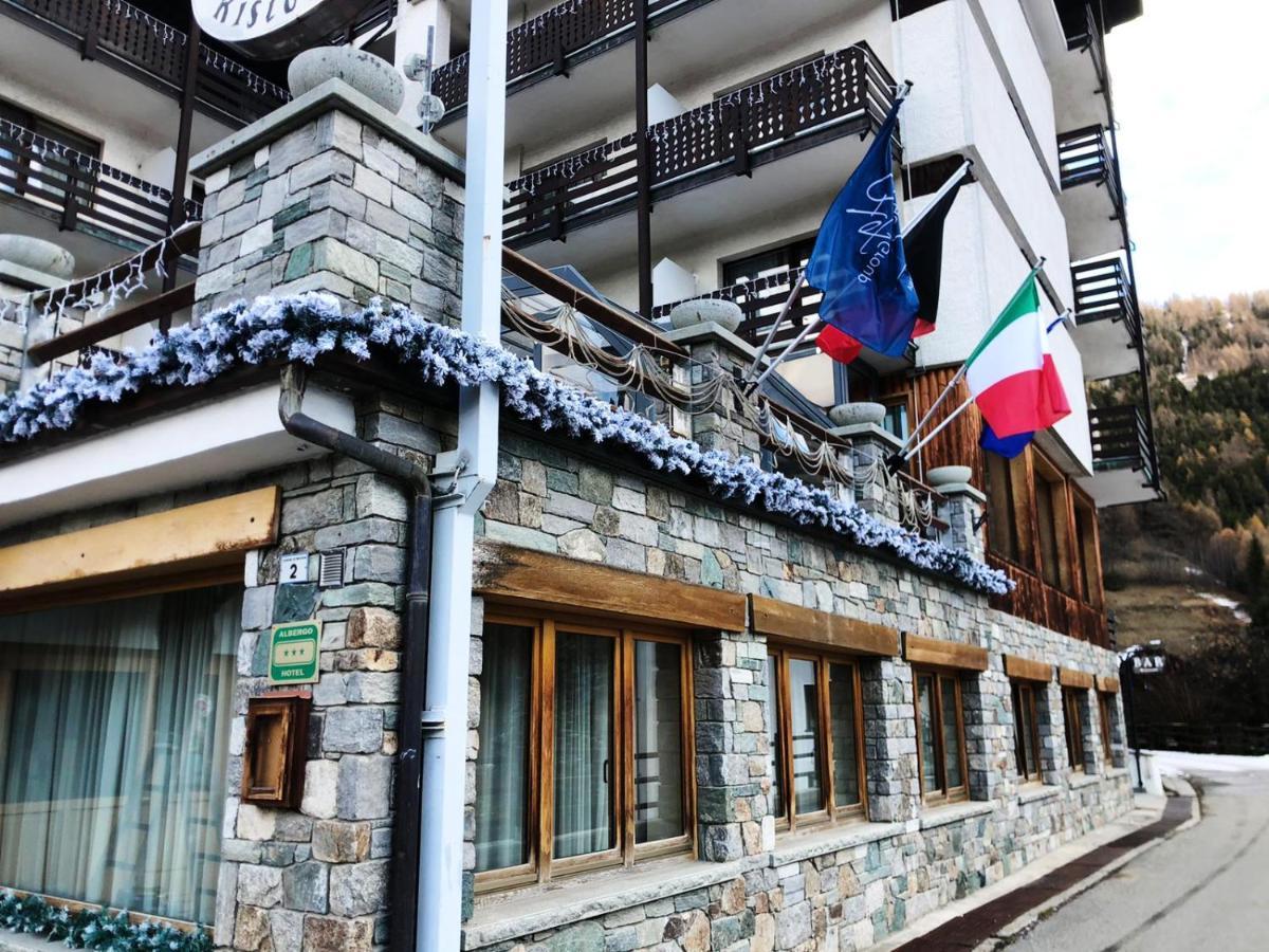 Hg Hotel Italia Brusson Eksteriør billede