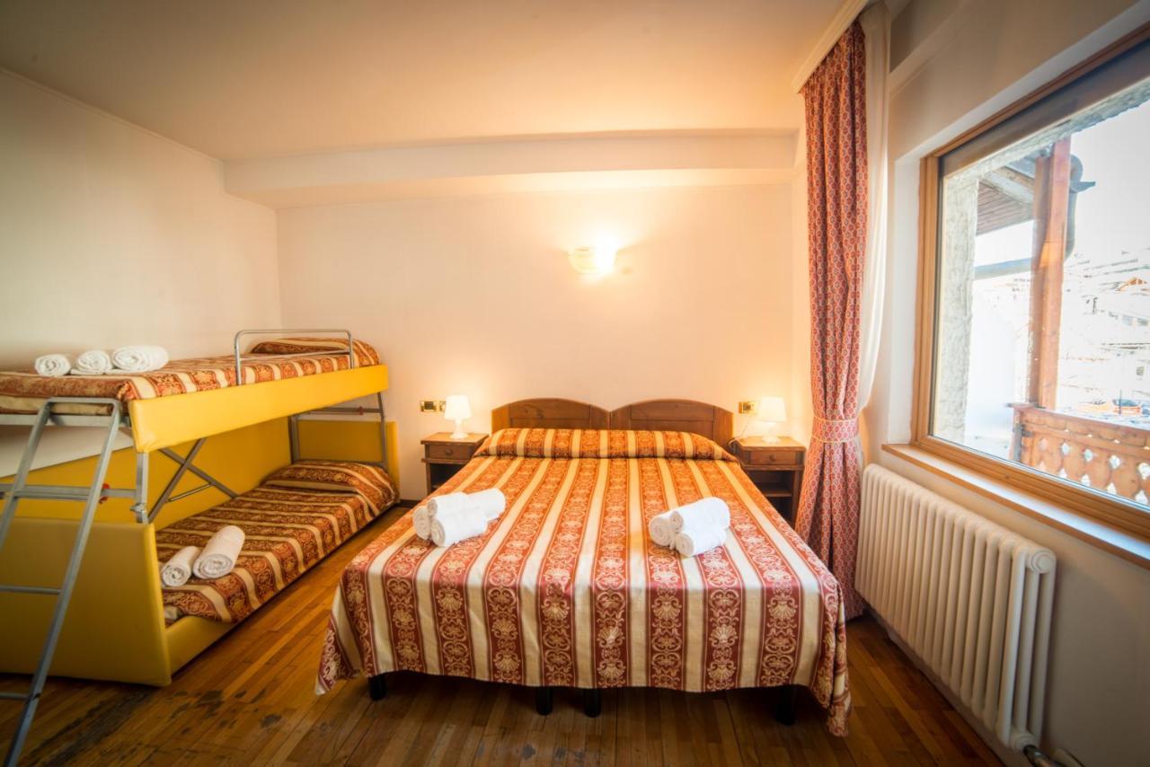 Hg Hotel Italia Brusson Eksteriør billede