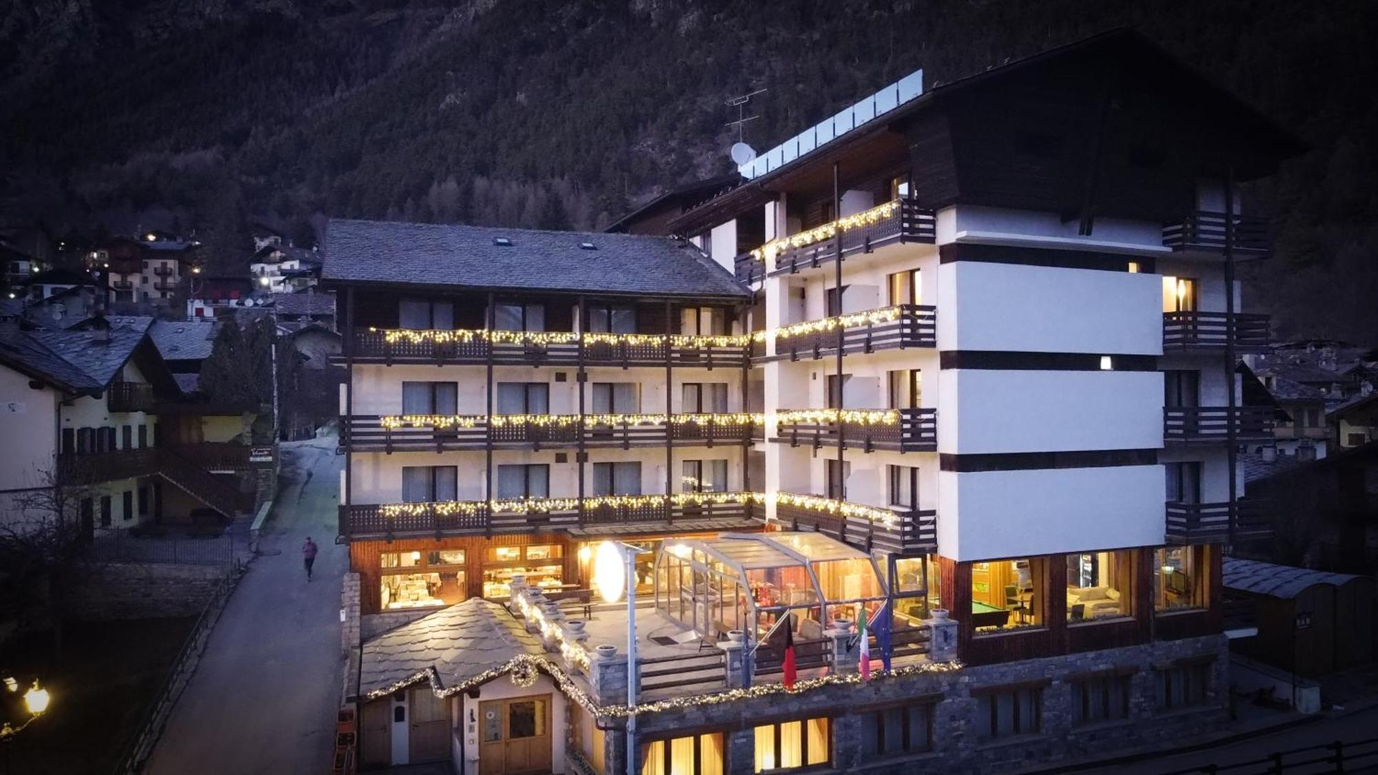 Hg Hotel Italia Brusson Eksteriør billede