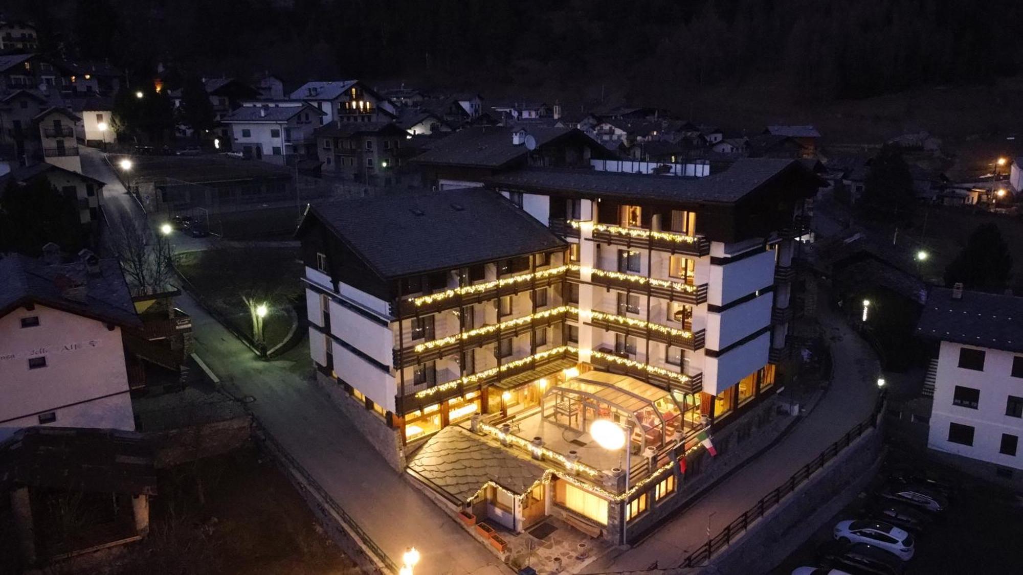 Hg Hotel Italia Brusson Eksteriør billede