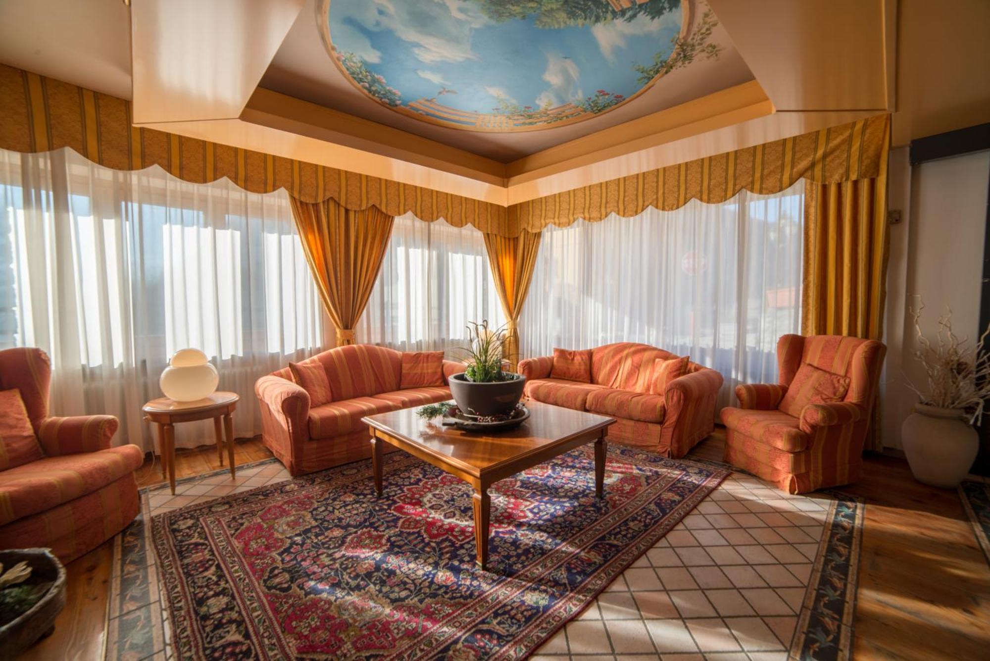 Hg Hotel Italia Brusson Eksteriør billede
