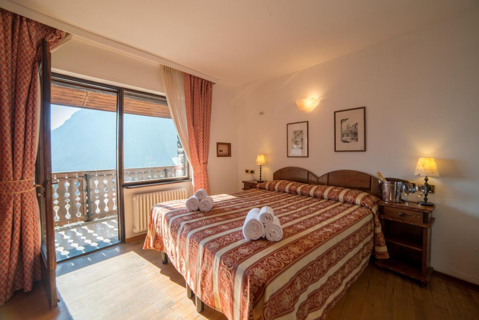 Hg Hotel Italia Brusson Eksteriør billede