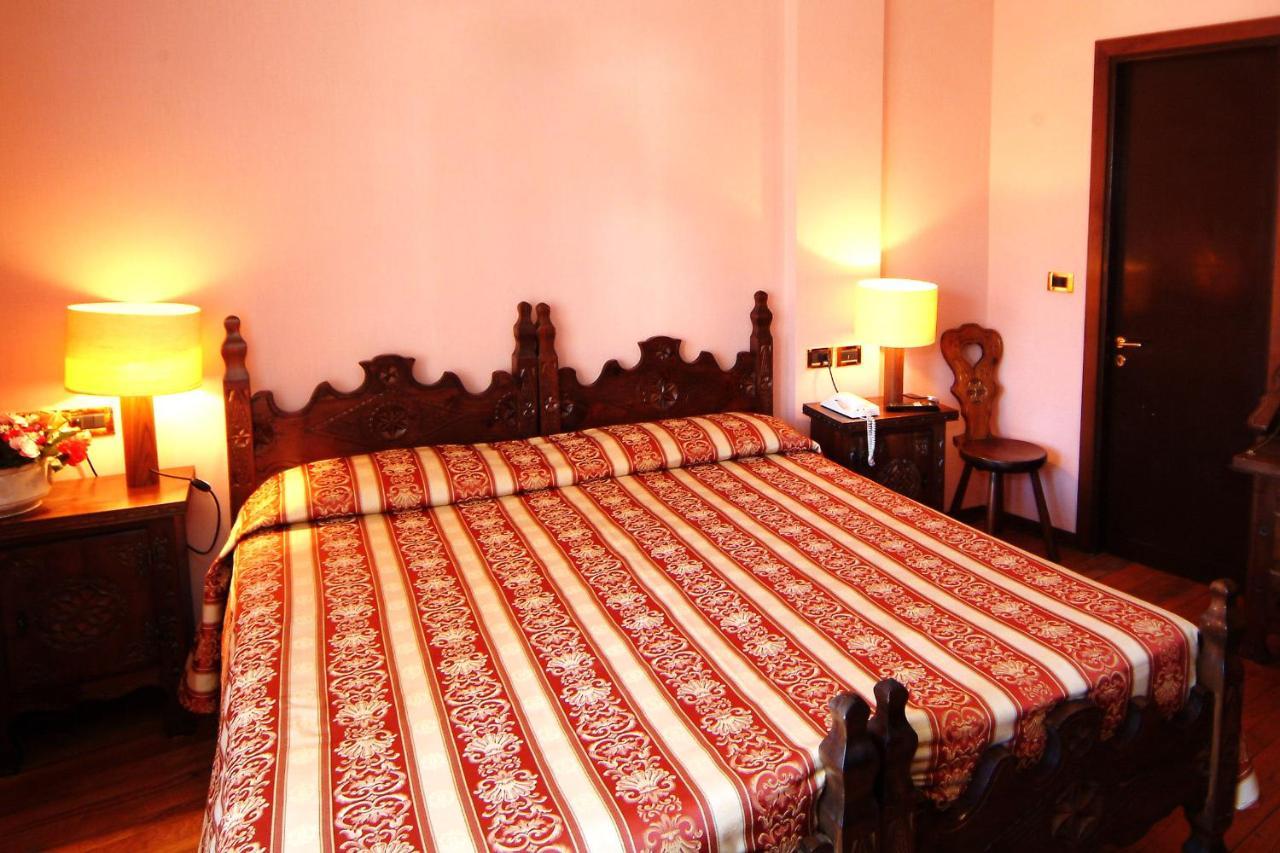 Hg Hotel Italia Brusson Eksteriør billede