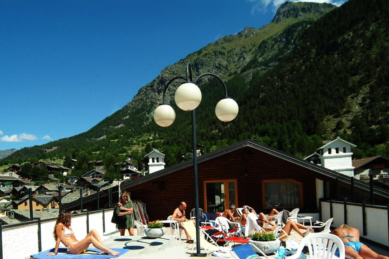Hg Hotel Italia Brusson Eksteriør billede