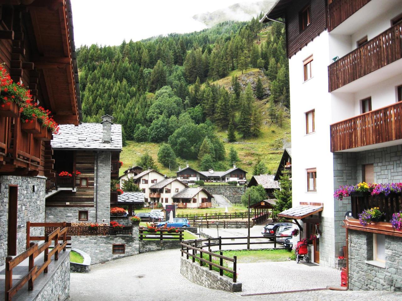 Hg Hotel Italia Brusson Eksteriør billede